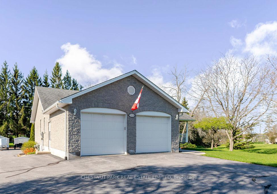 529-main-street-prince-edward-county-ontario-x13101102