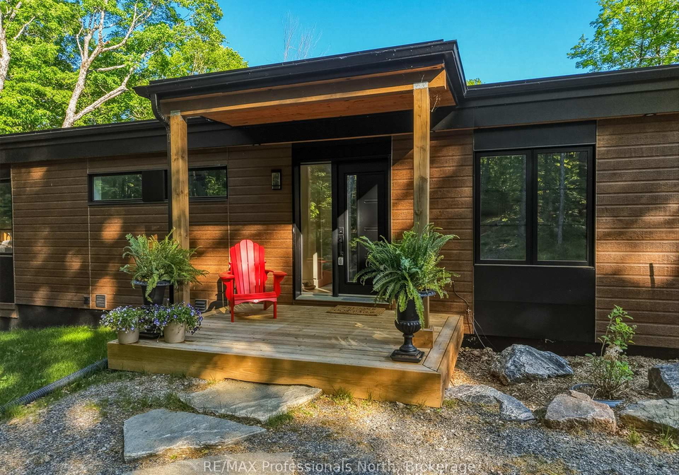1011-old-cottage-road-bracebridge-ontario-x13101120