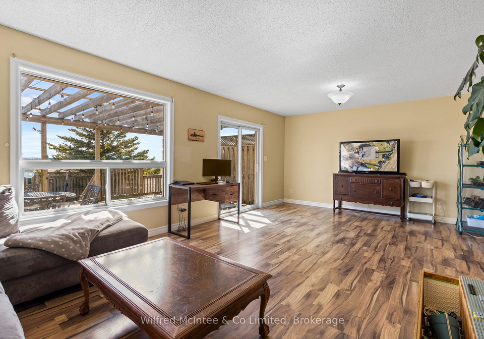 59-dales-drive-mapleton-ontario-x13101262