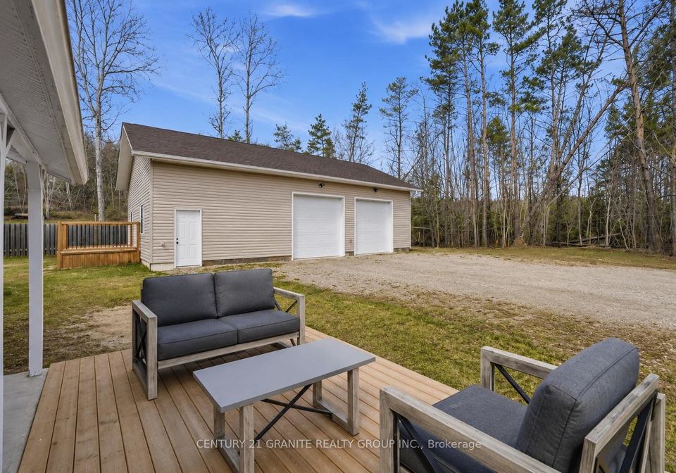 30231c-highway-62-north-hastings-highlands-ontario-x13101280
