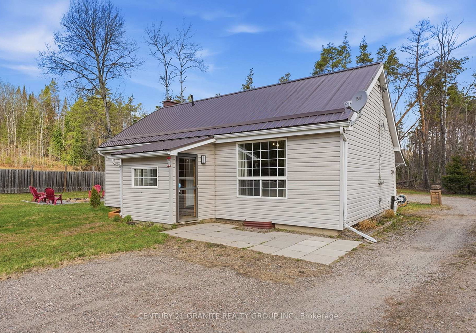 30231c-highway-62-north-hastings-highlands-ontario-x13101280