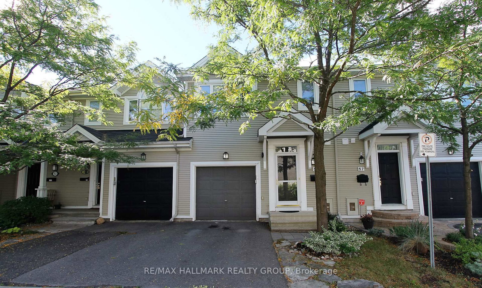 55-maxton-private-ottawa-ontario-x13101376