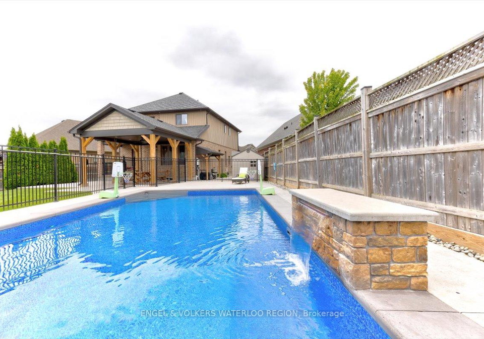 261-watervale-crescent-kitchener-ontario-x13101558