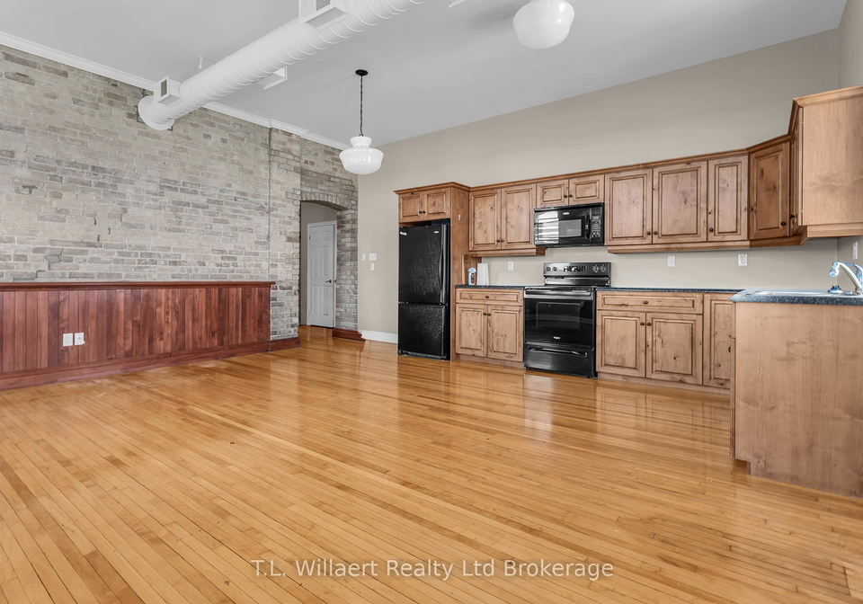 17-brock-st-w-tillsonburg-ontario-x13101648