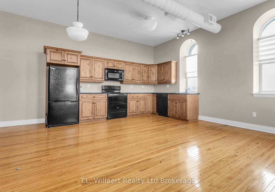17-brock-st-w-tillsonburg-ontario-x13101648