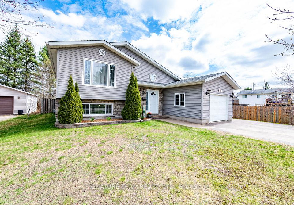 41-audrey-street-petawawa-ontario-x13101732