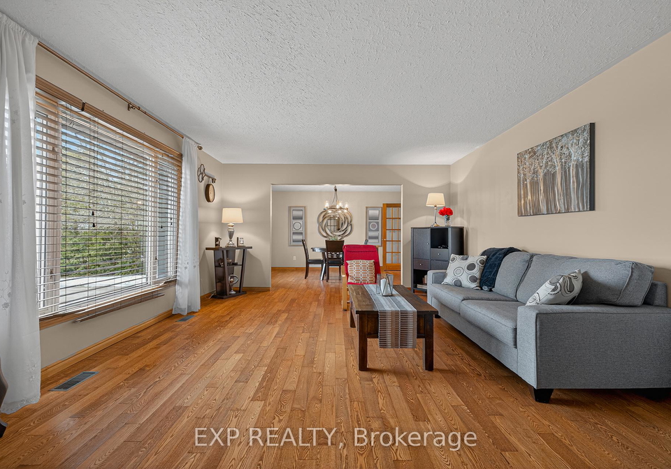 733036-southgate-73-southgate-ontario-x13101802