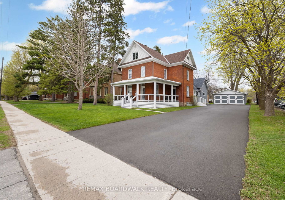 45-drummond-street-w-perth-ontario-x13102108