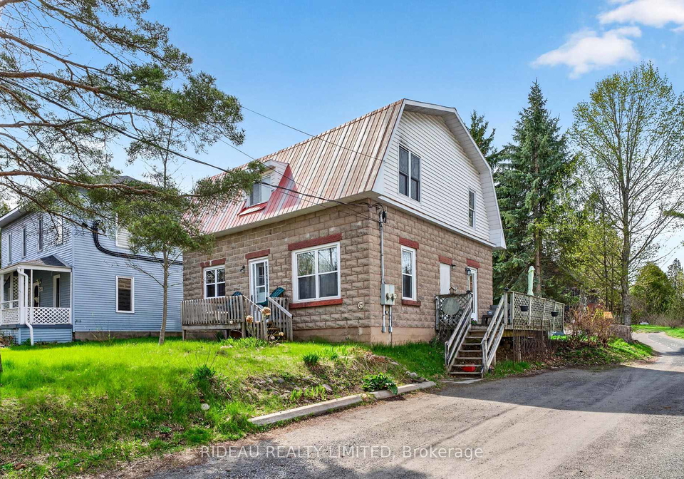 24-rideau-street-westport-ontario-x13102210