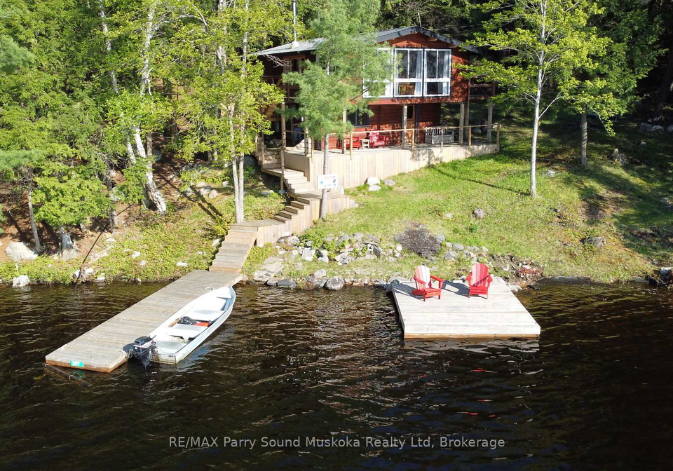 397-healey-lake-water-the-archipelago-ontario-x13102216