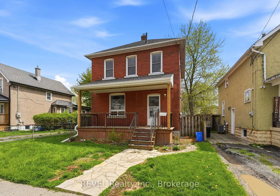 19-victoria-street-welland-ontario-x13102312