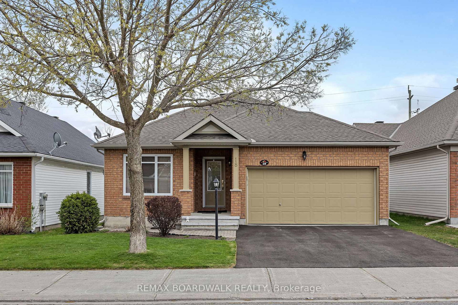 18-fieldcrest-avenue-ottawa-ontario-x13102336