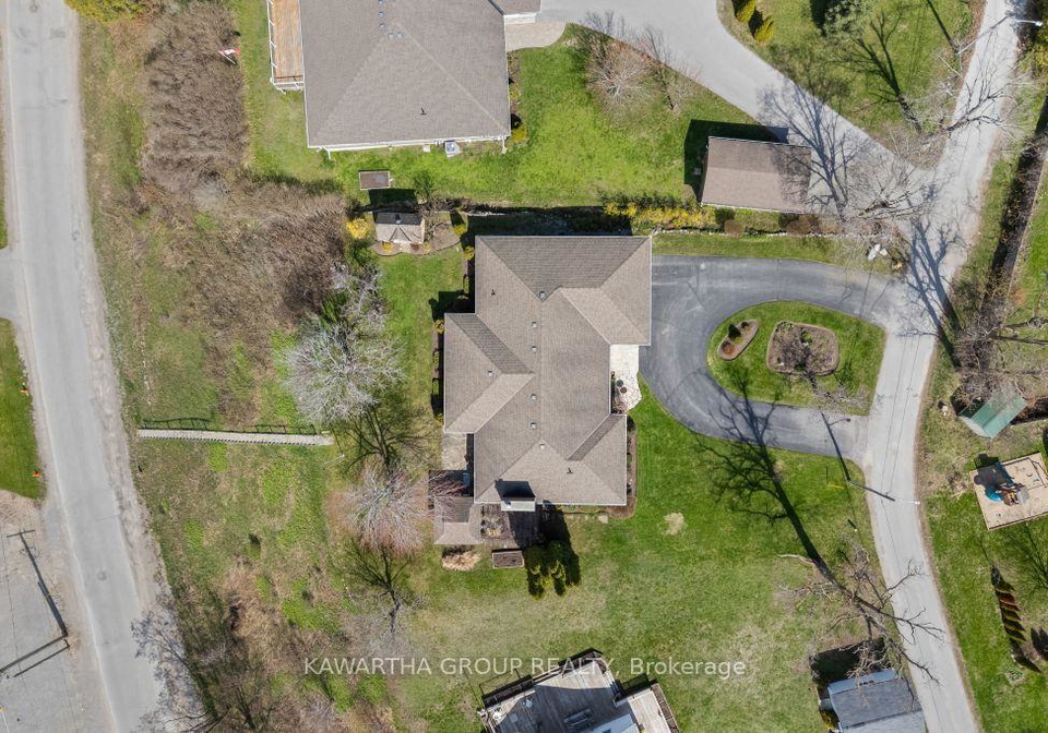 23-dodd-street-kawartha-lakes-ontario-x13102434