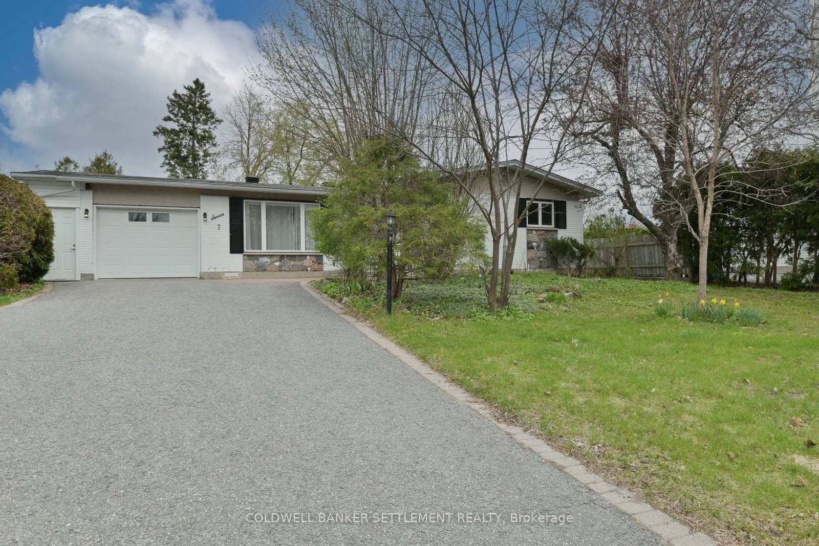 7-parker-avenue-ottawa-ontario-x13102444