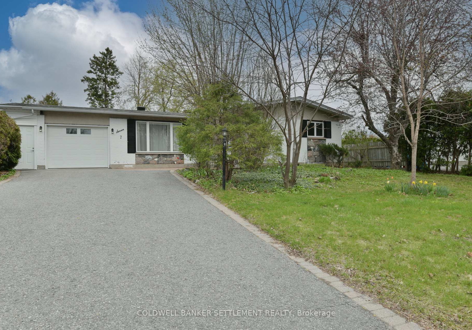 7-parker-avenue-ottawa-ontario-x13102444