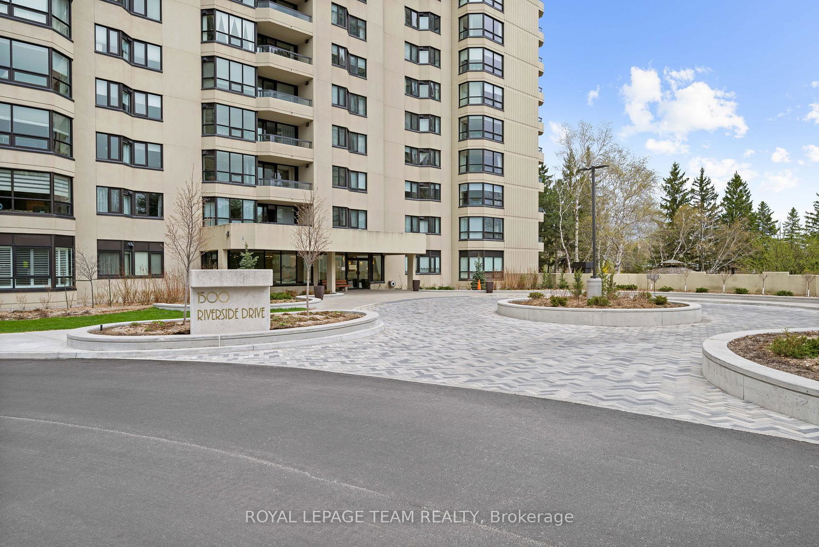 1500-riverside-drive-ottawa-ontario-x13102748