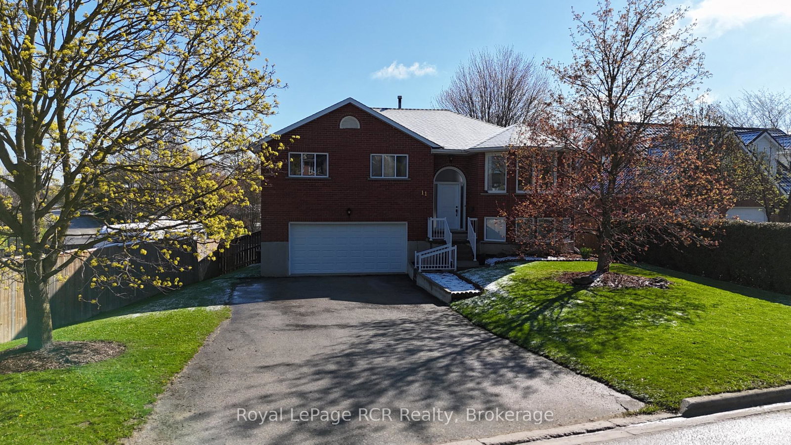 11-bonniewood-drive-mapleton-ontario-x13102774