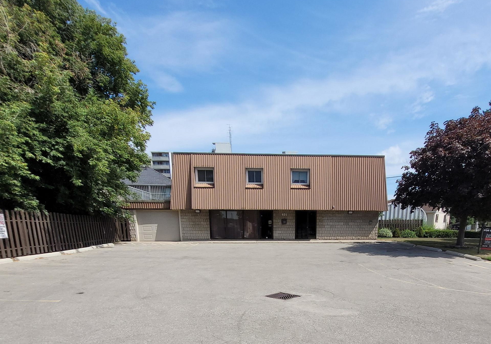 325-fairview-street-brantford-ontario-x13102954