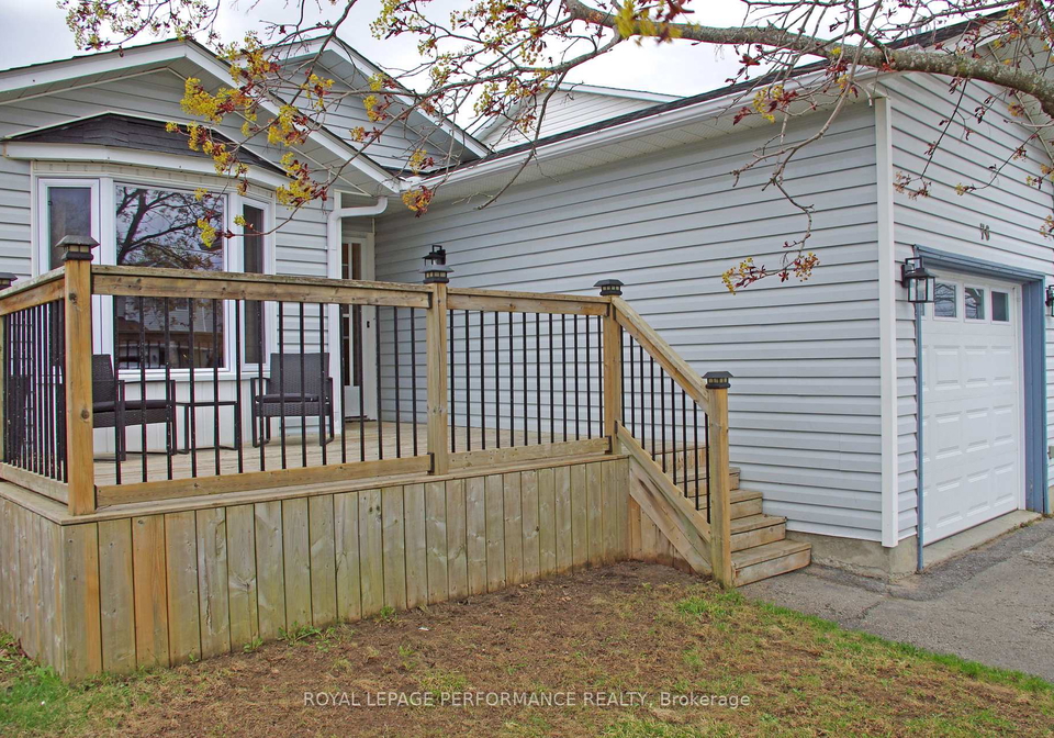 76-lemaistre-street-carleton-place-ontario-x13103168
