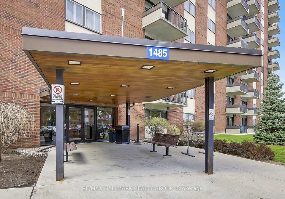 1485-baseline-road-ottawa-ontario-x13103208