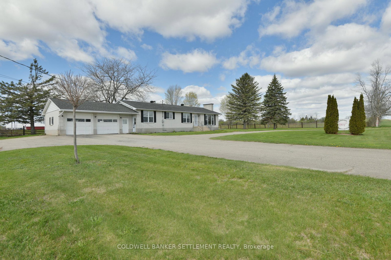 940-county-road-29-highway-elizabethtown-kitley-ontario-x13103406