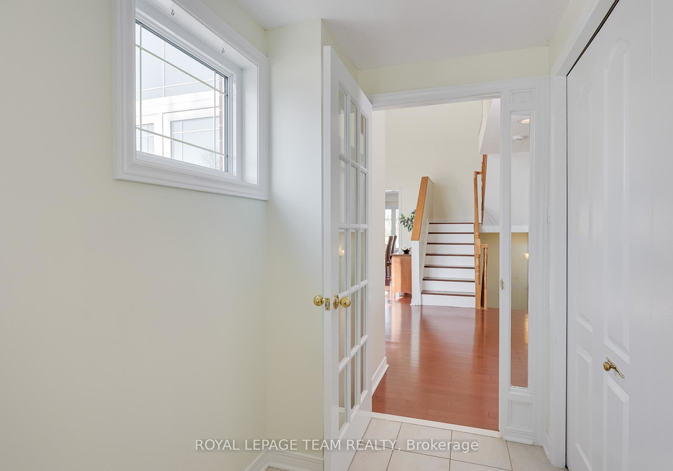 8-saddlebrook-street-ottawa-ontario-x13103598