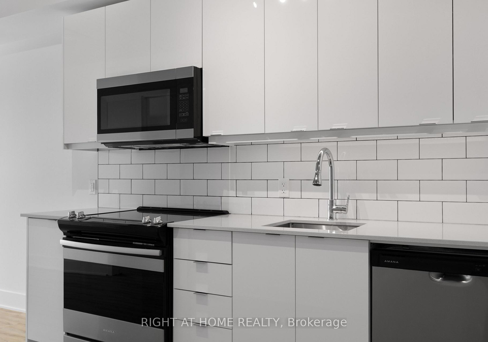 377-winona-avenue-ottawa-ontario-x13103620