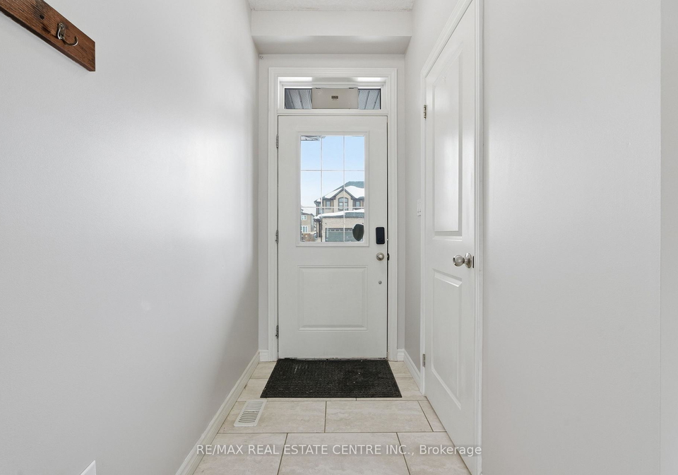 120-links-crescent-woodstock-ontario-x13103674