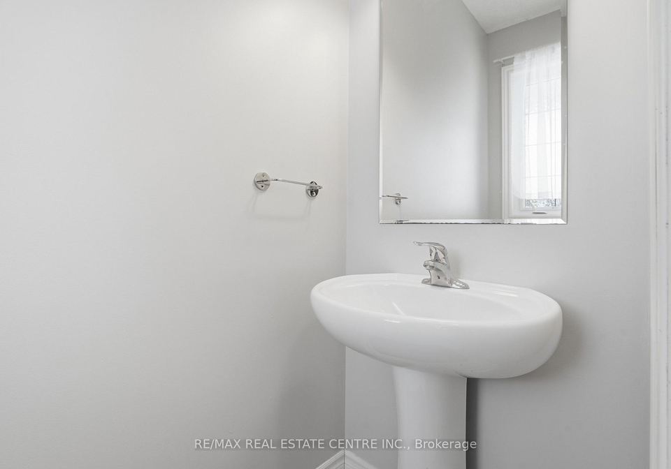 120-links-crescent-woodstock-ontario-x13103674