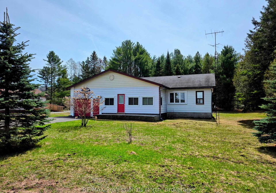 1037-west-road-minden-hills-ontario-x13104170
