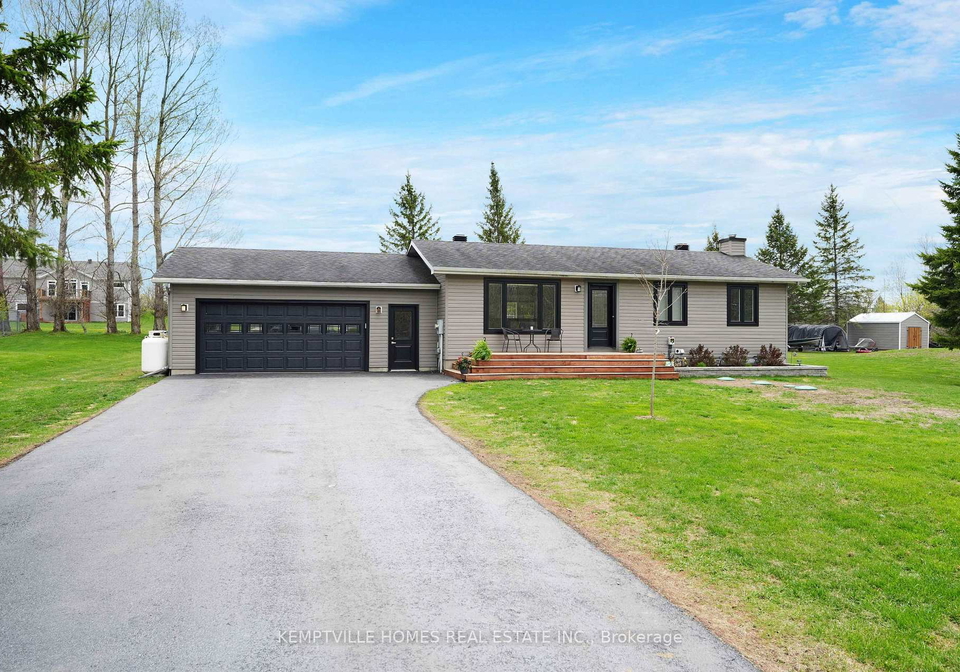 2134-county-20-road-north-grenville-ontario-x13104392
