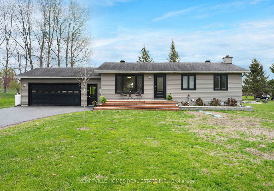 2134-county-20-road-north-grenville-ontario-x13104392