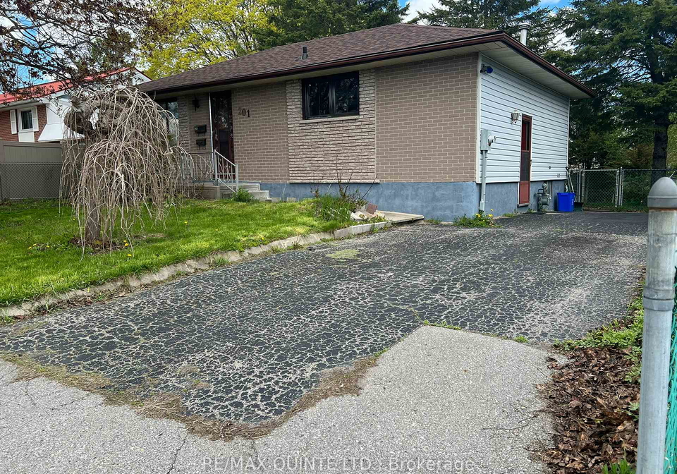 201-reid-street-quinte-west-ontario-x13104570