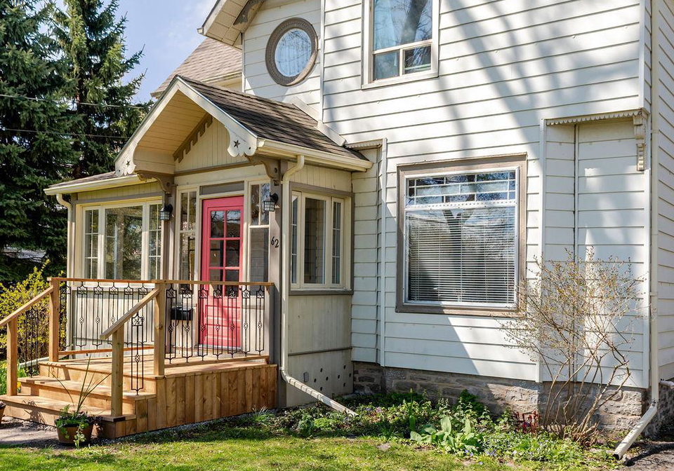 62-consecon-street-prince-edward-county-ontario-x13104678
