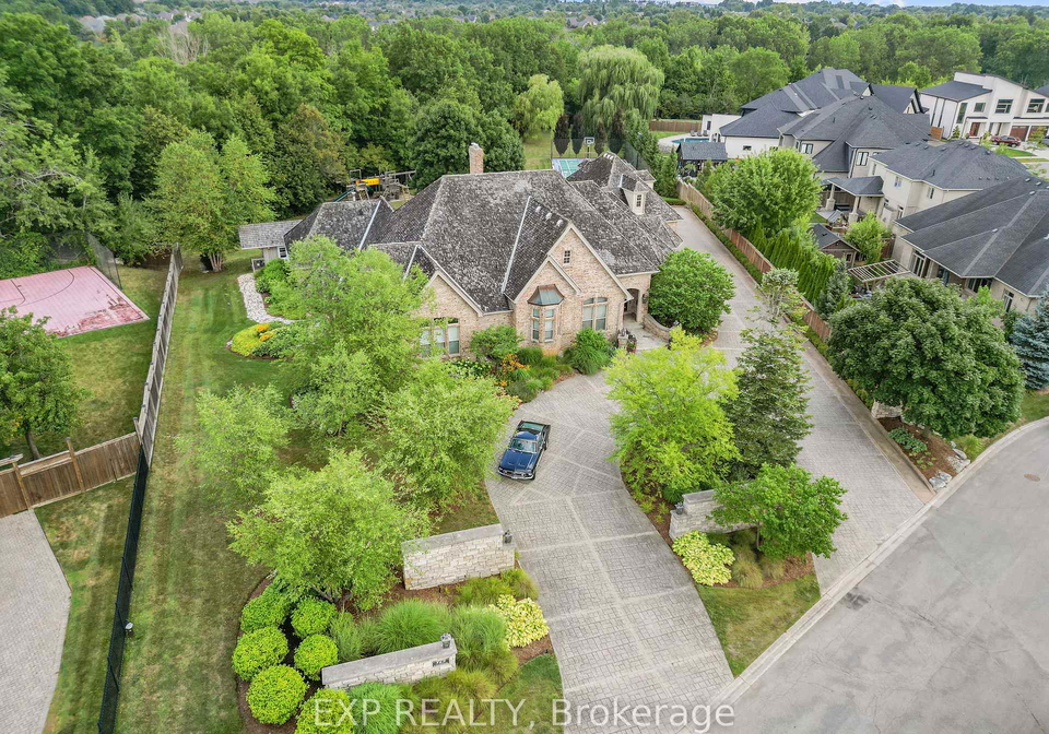 569-franklinway-gate-london-north-ontario-x13104700