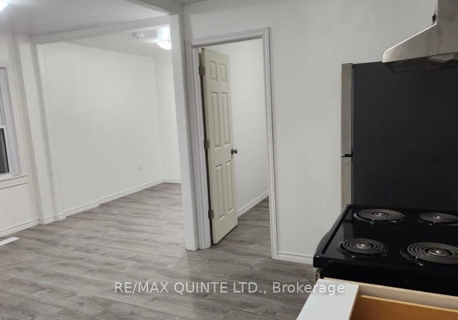 27-dundas-street-e-quinte-west-ontario-x13104814