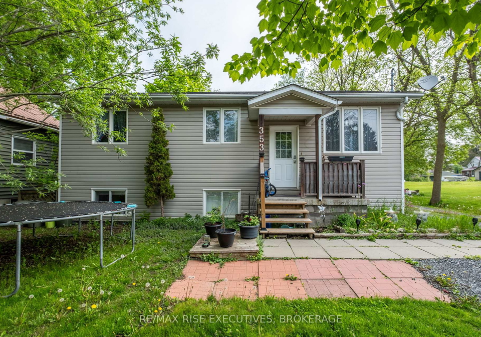 353-n-charles-street-gananoque-ontario-x13104980