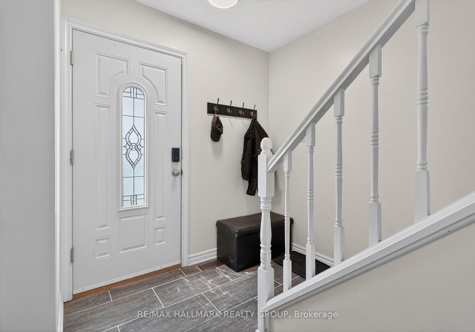 6-beddoe-lane-ottawa-ontario-x13105034
