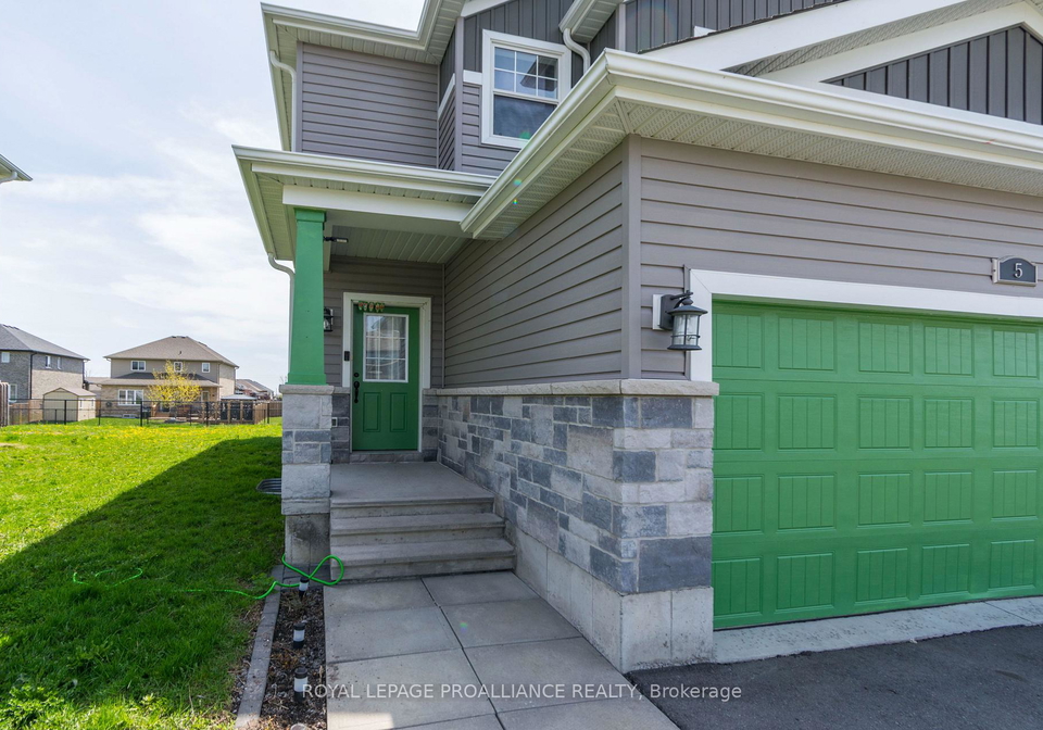 5-cottonwood-drive-belleville-ontario-x13105322