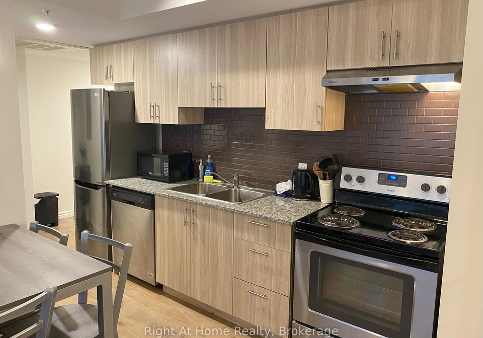 275-larch-street-waterloo-ontario-x13106028