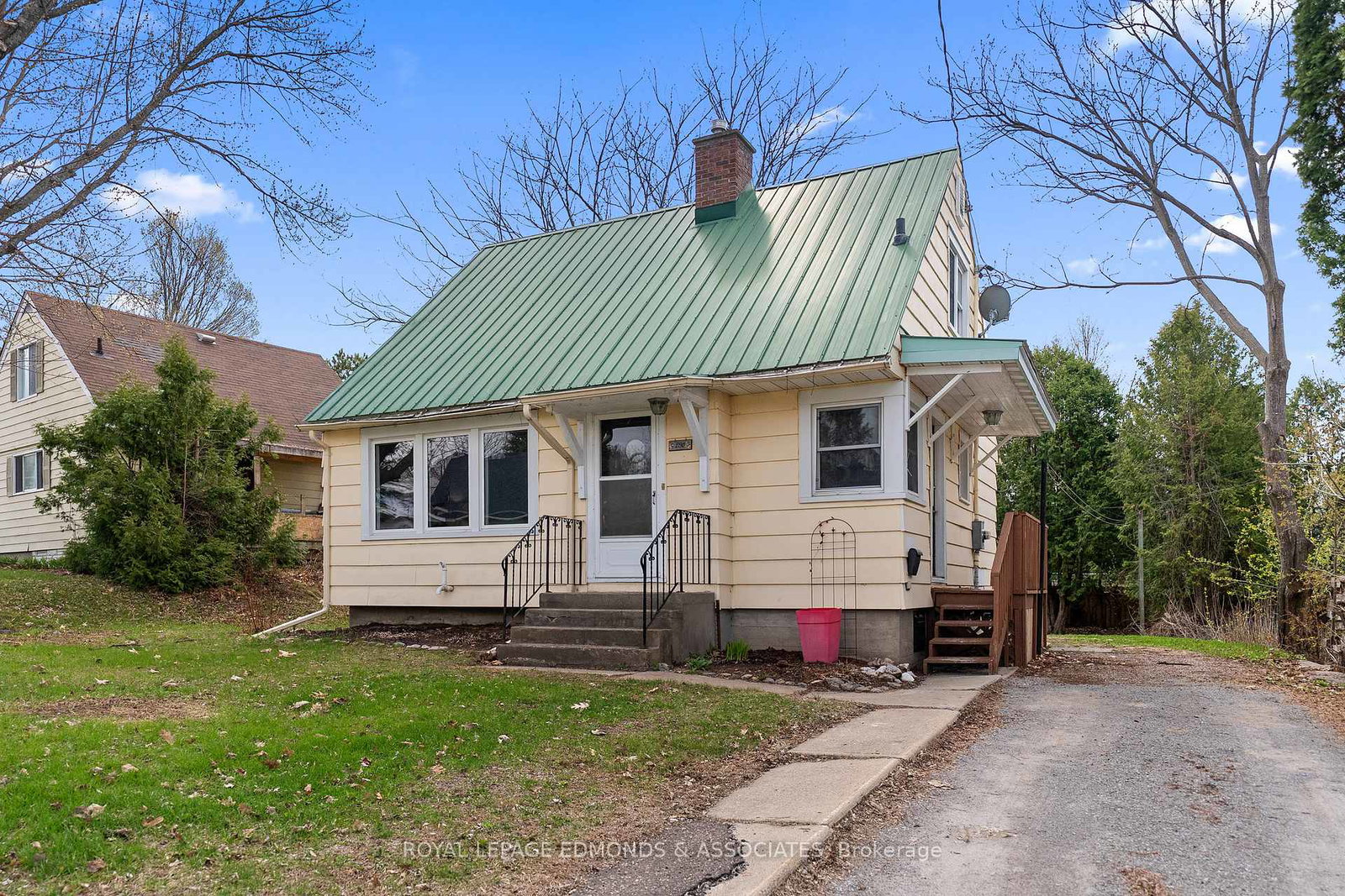 286-chamberlain-street-pembroke-ontario-x13106530