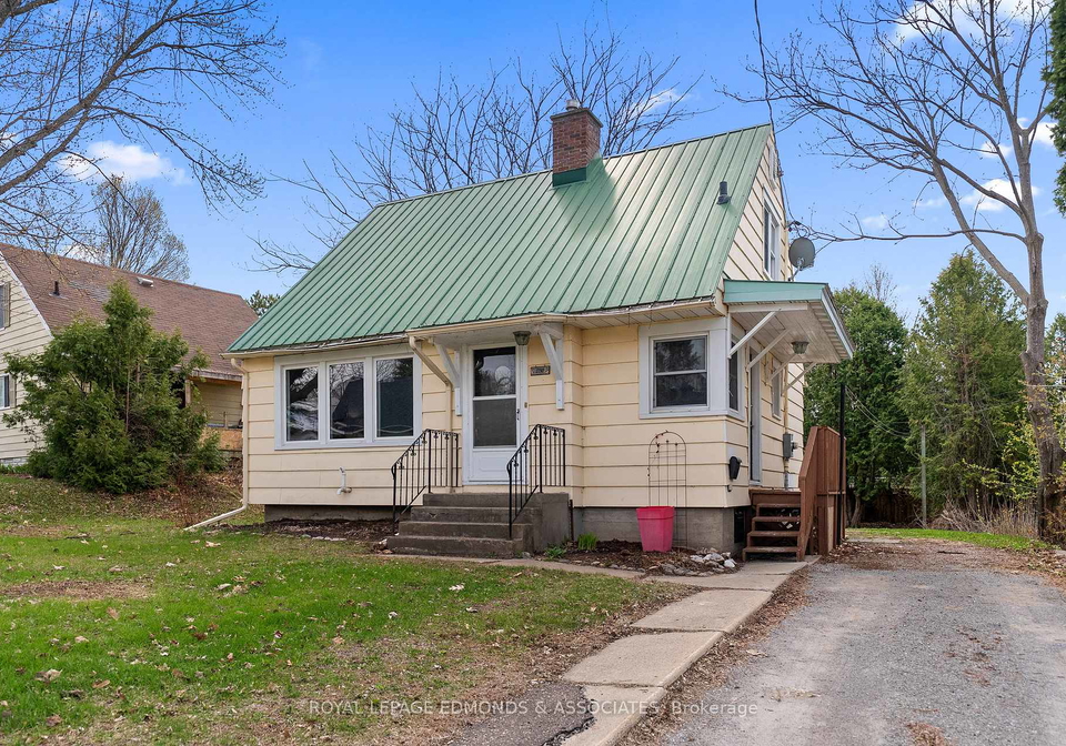 286-chamberlain-street-pembroke-ontario-x13106530