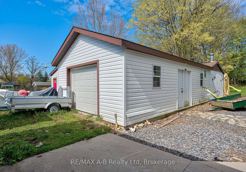 149-isabella-street-huron-east-ontario-x13106564