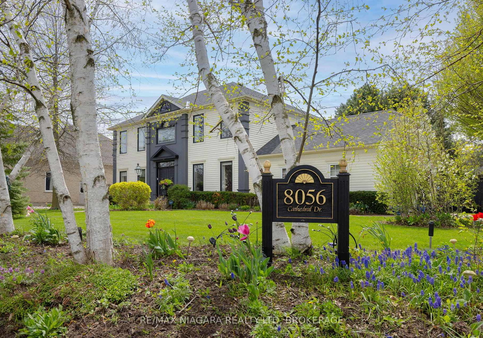8056-cathedral-drive-niagara-falls-ontario-x13106656