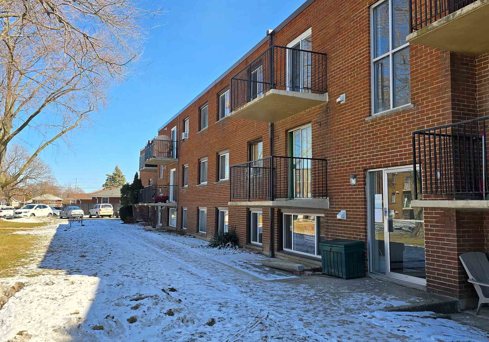 452-carlton-street-st-catharines-ontario-x13106832