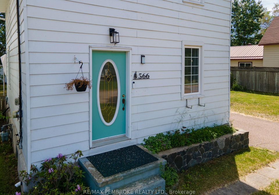 566-perth-street-pembroke-ontario-x13107086