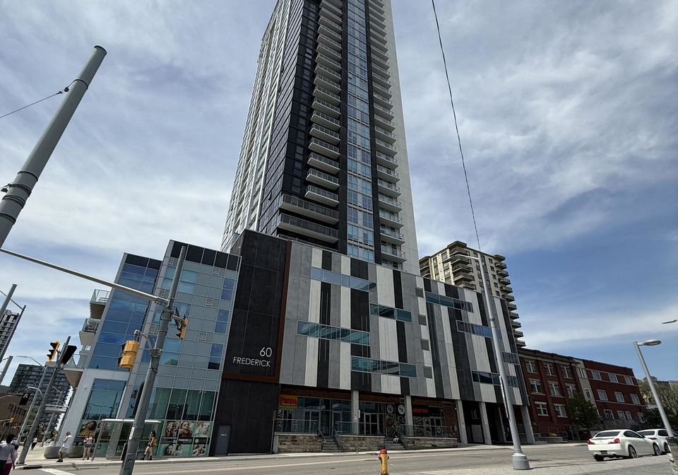 60-frederick-street-kitchener-ontario-x13107218