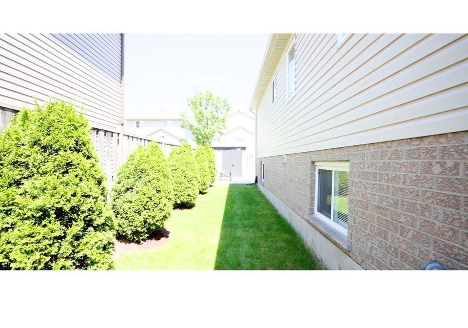 1595-benjamin-drive-london-east-ontario-x13107222