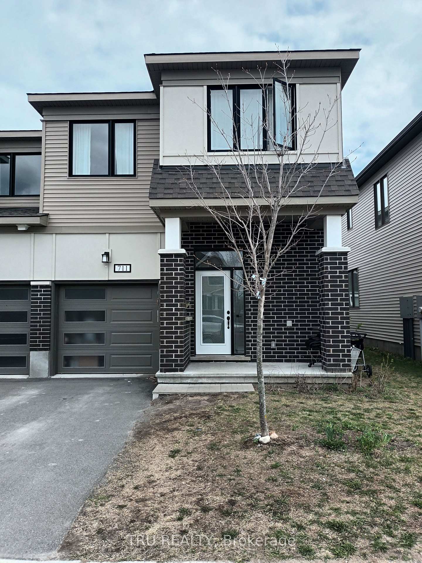 711-derreen-avenue-ottawa-ontario-x13107678