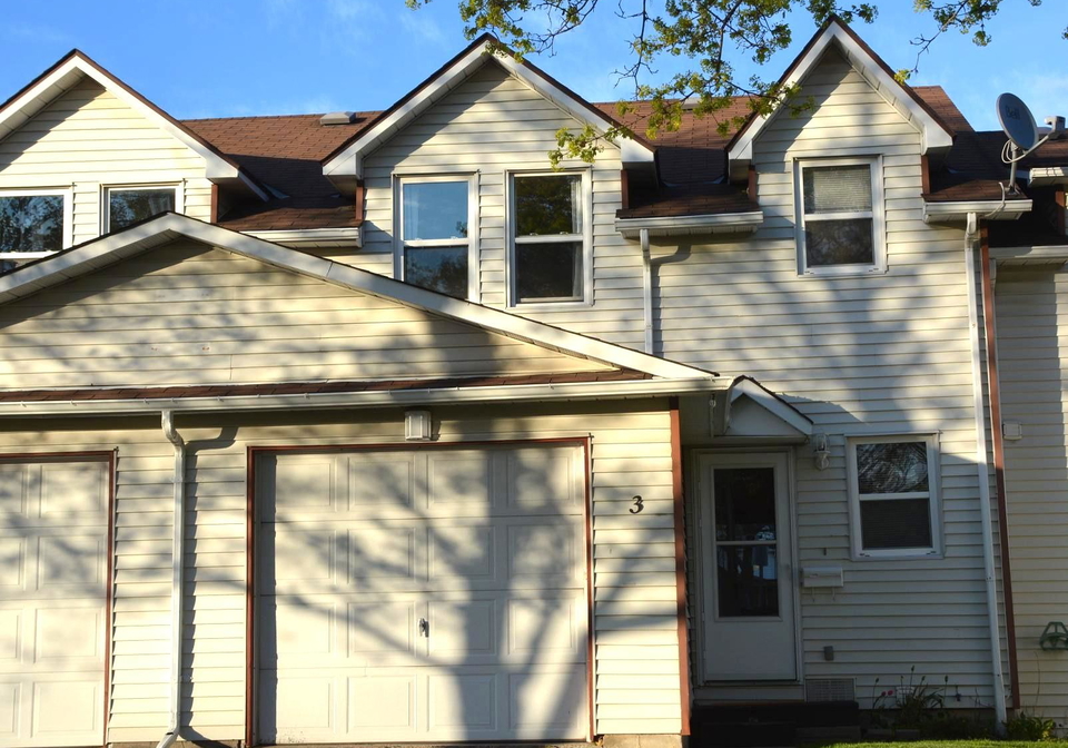 27-aldershot-avenue-e-brockville-ontario-x13107792
